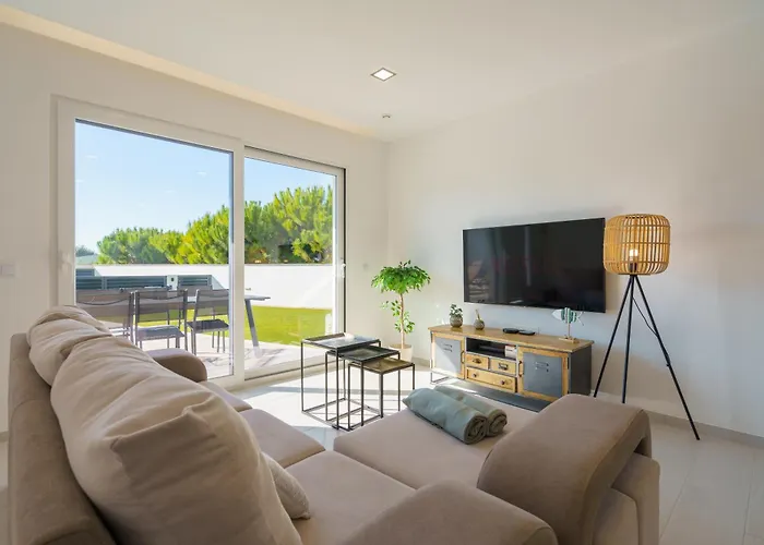 And Friends With Ocean View Villa *