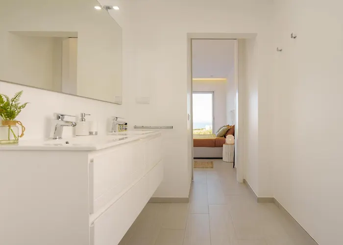 And Friends With Ocean View Villa Lourinhã