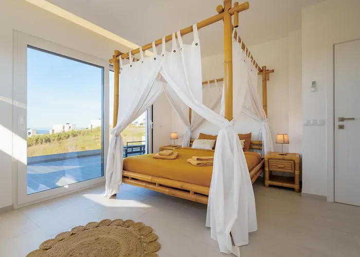 And Friends With Ocean View Villa *