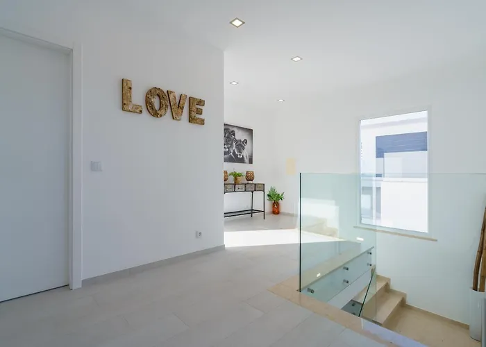 And Friends With Ocean View Villa Lourinhã